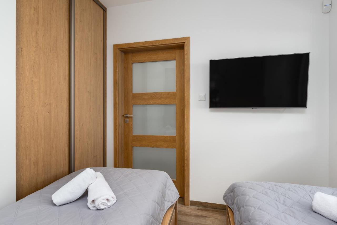 Czarna Perla- Apartament Przy Solisku Szczyrk Buitenkant foto
